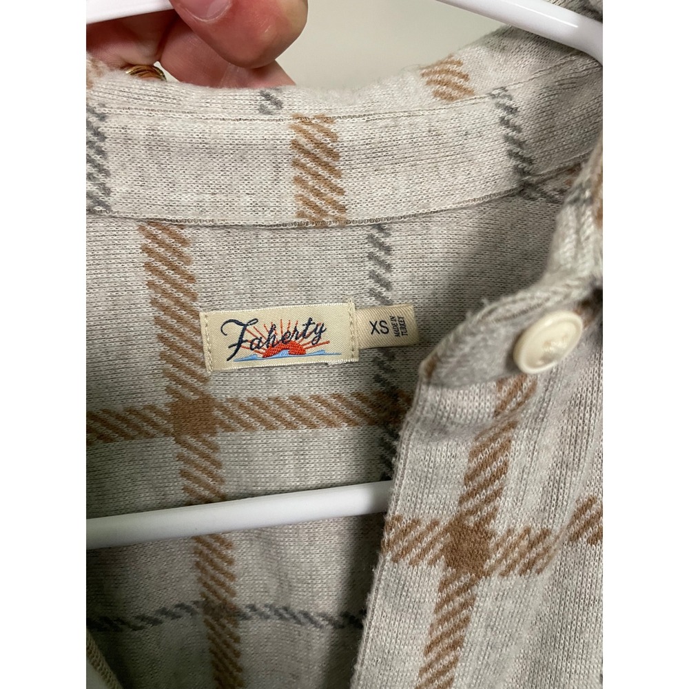 Faherty Legend Sweater Shirt in Windowpane Plaid Size XS Casual Fall Layering - Picture 9 of 11